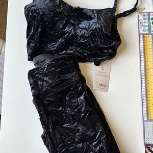 Athleta elation Black Velvet Two-Piece Set pants (large) and top nwot (xl d-dd)